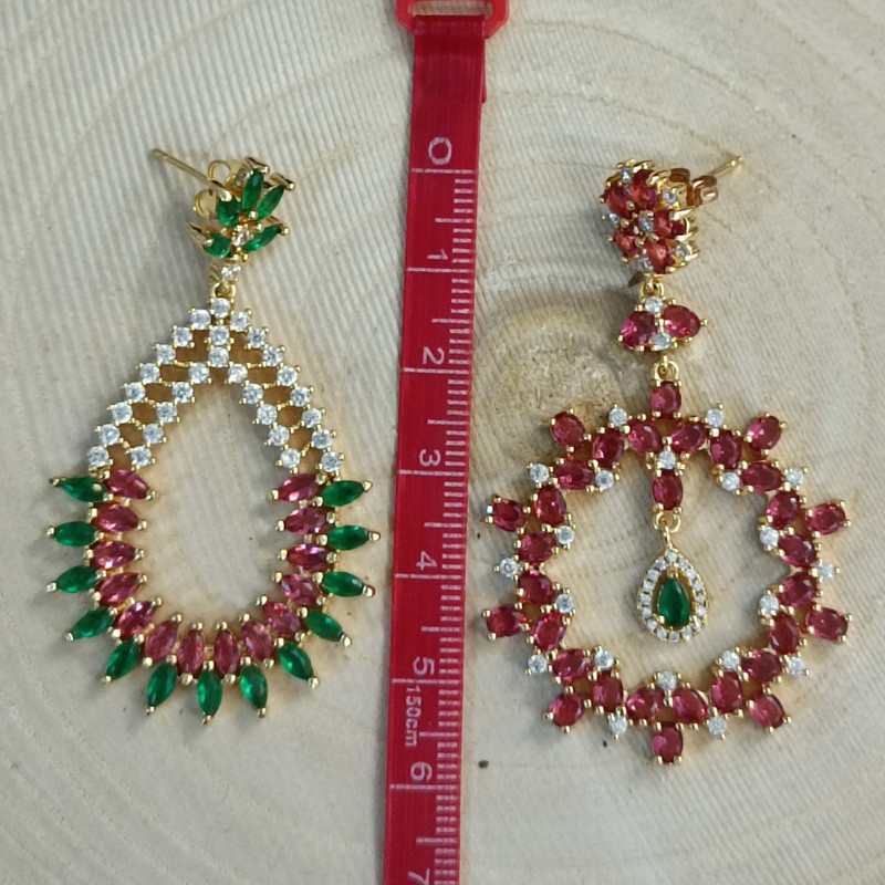 گوشواره زنانه مدل هندی نگین دار