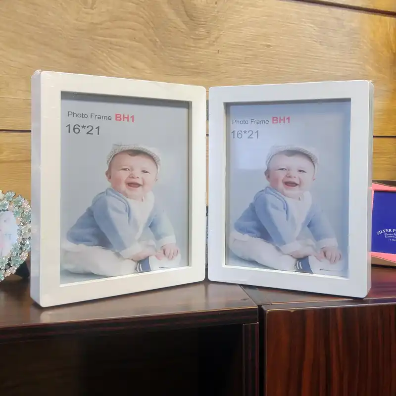 قاب عکس مدل 16212 سایز 16×21 سانتی متر