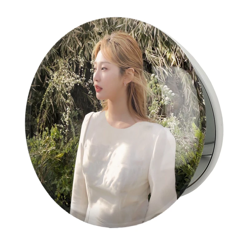 آینه جیبی خندالو طرح نینگ نینگ گروه آسپا Aespa مدل تاشو کد 19730 