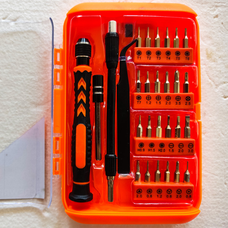 پیچ گوشتی ساعتی اسکری ریور  مدل CVR S2 بسته 28 عددی