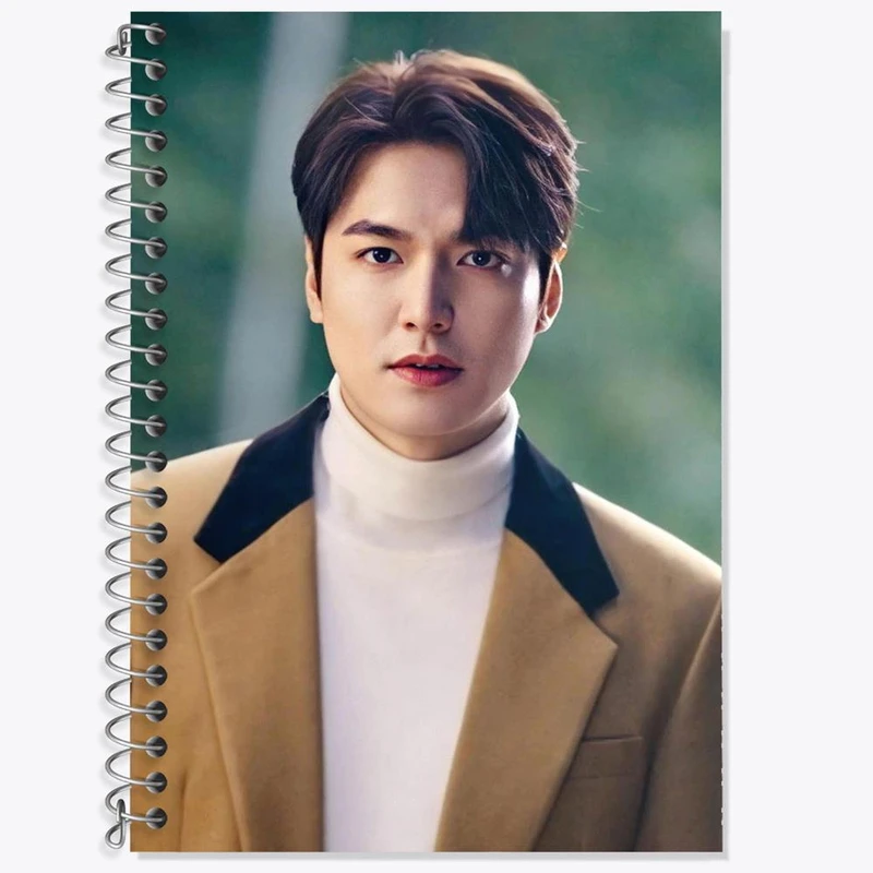 دفتر زبان 50 برگ خندالو مدل سه خط طرح لی مین هو Lee min ho کد 12385