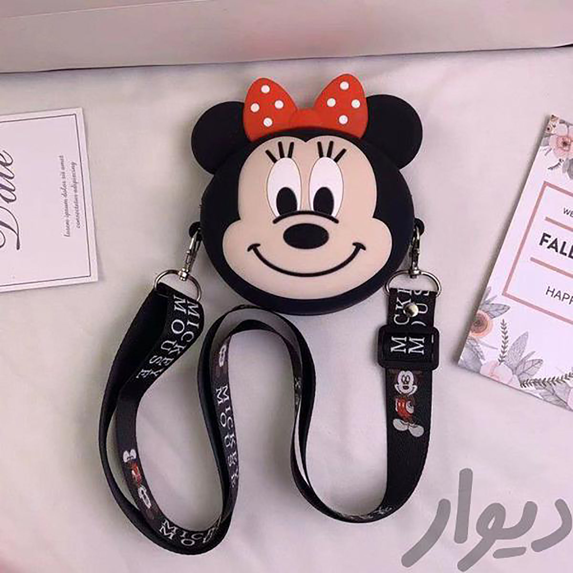 کیف رودوشی بچگانه مدل سیلیکونی طرح مینی موس خندان پاپیونی کد B M 4