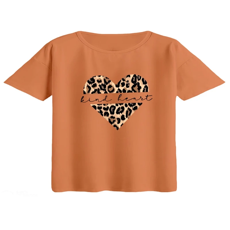 کراپ تی‌شرت آستین کوتاه زنانه مدل قلب پلنگی
