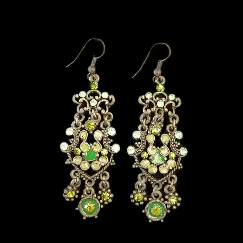 گوشواره زنانه مدل هندی نگین دار