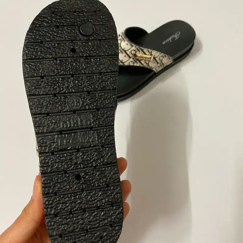 دمپایی لاانگشتی زنانه نیکتا مدل P1-CN