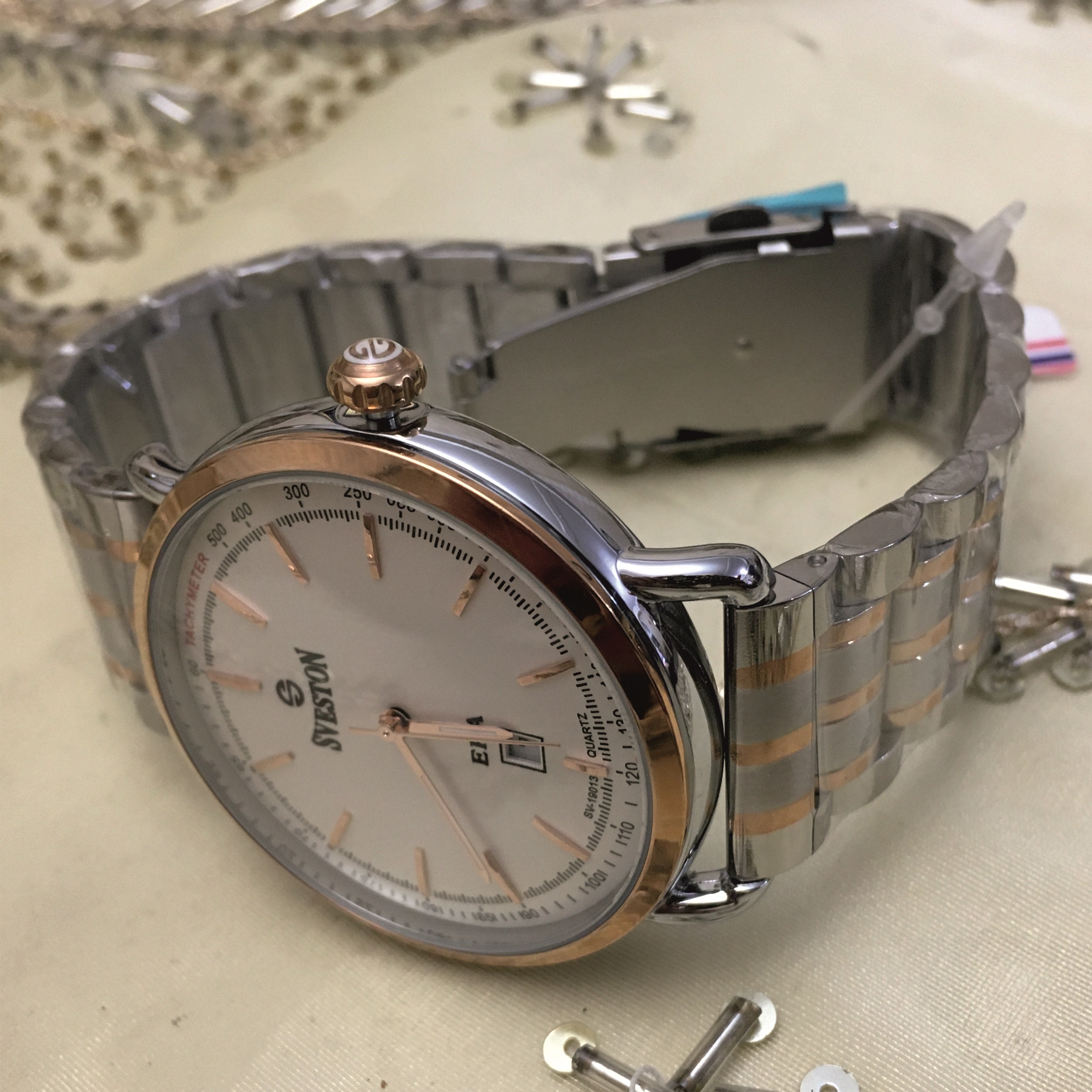 ساعت مچی عقربه‌ای مردانه سوستون مدل SV-19013