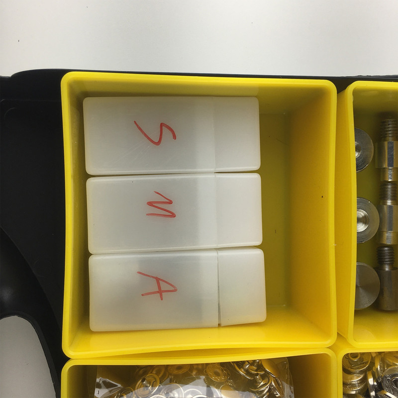 دکمه و پرچ چرم دوزی کد SP20X به همراه قالب مجموعه 20 عددی دکمه و پرچ چرم دوزی کد SP20X به همراه قالب مجموعه 20 عددی