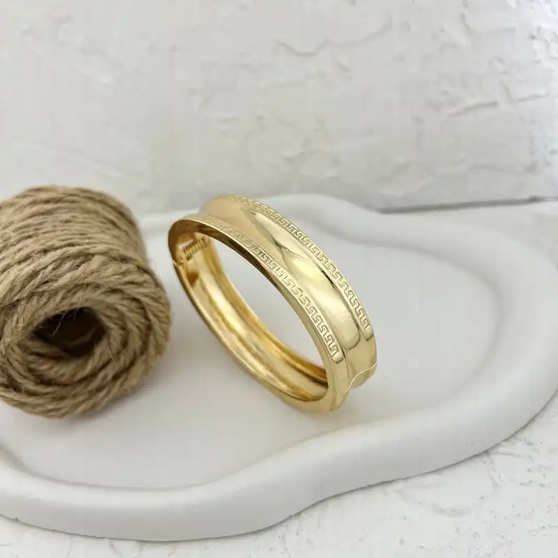 دستبند النگویی زنانه مدل آینه ای کد B4837