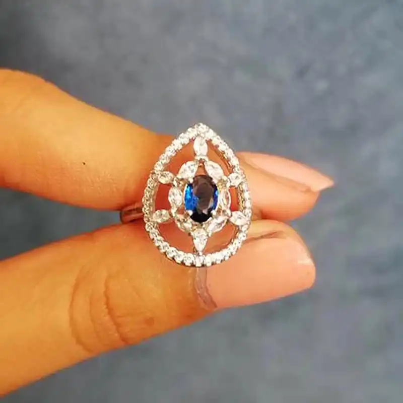 انگشتر نقره زنانه مدل جواهری یاقوت کبود سینتتیک JW5084