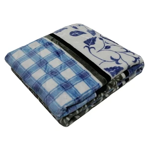 پتو مسافرتی نرمینه بافت مدل Sarvin کد 23-26 سایز 210×150 سانتی متر