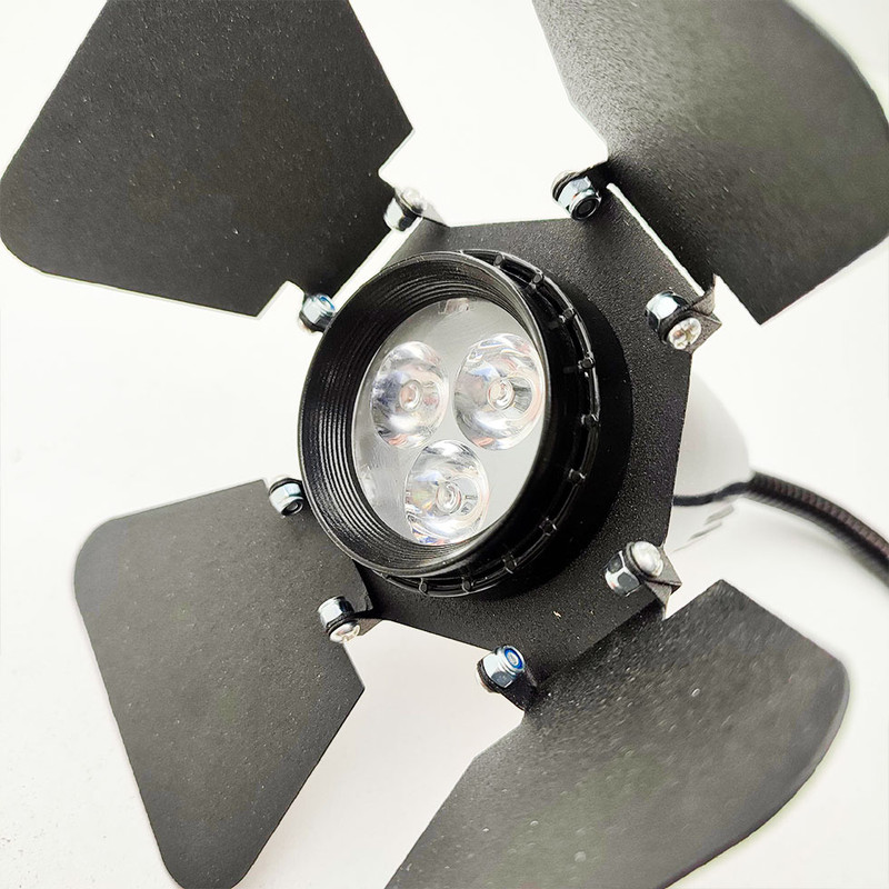 چراغ رشد گیاه 3 وات مدل گیره ای طرح فول اسپکتروم شیددار پایه GU5.3