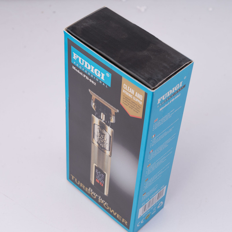 ماشین اصلاح موی سر و صورت فودیجی مدل FD-982 ماشین اصلاح موی سر و صورت فودیجی مدل FD-982