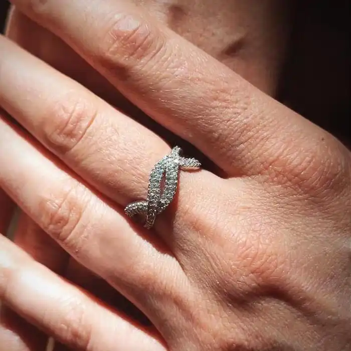 انگشتر نقره زنانه مدل حلقه جواهری JW5066