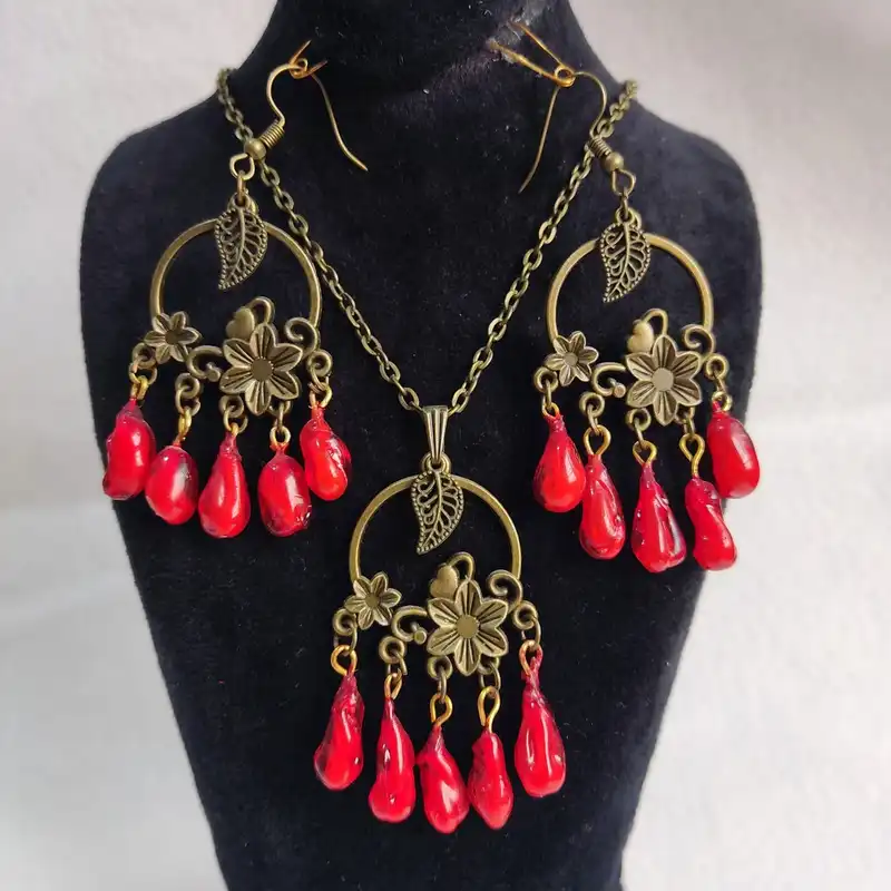 نیم ست زنانه مدل گل و دونه انار یلدایی