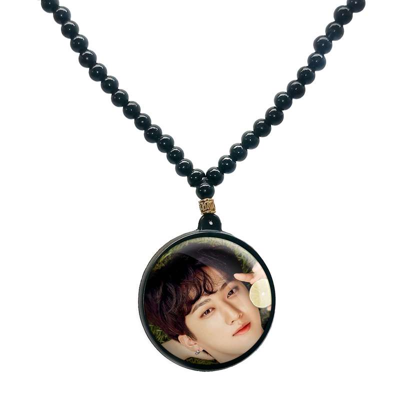 گردنبند پرمانه طرح straykids کد pmd.12239 مدل دو طرفه