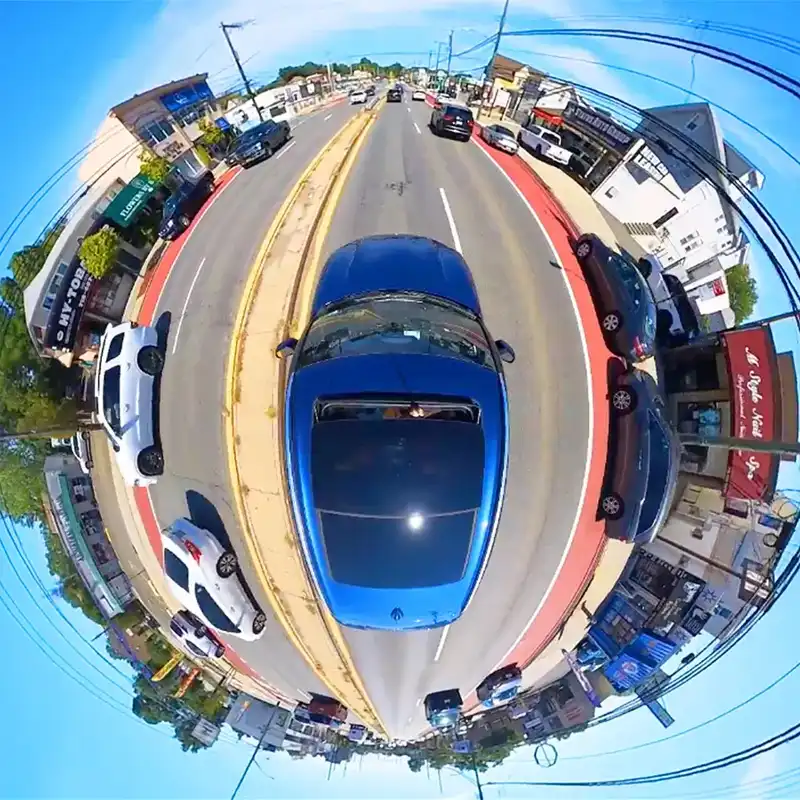 دوربین فیلم برداری ورزشی اینستا 360 مدل insta360 x3 به همراه منوپاد