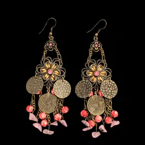 گوشواره زنانه مدل سنتی هندی نگین دار 