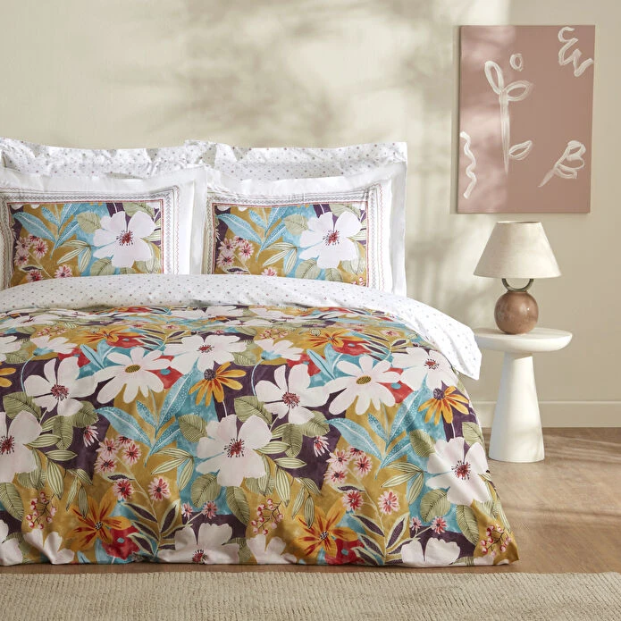 سرویس روتختی 2 نفر 4 تکه کاراجا هوم مدل Lumire 