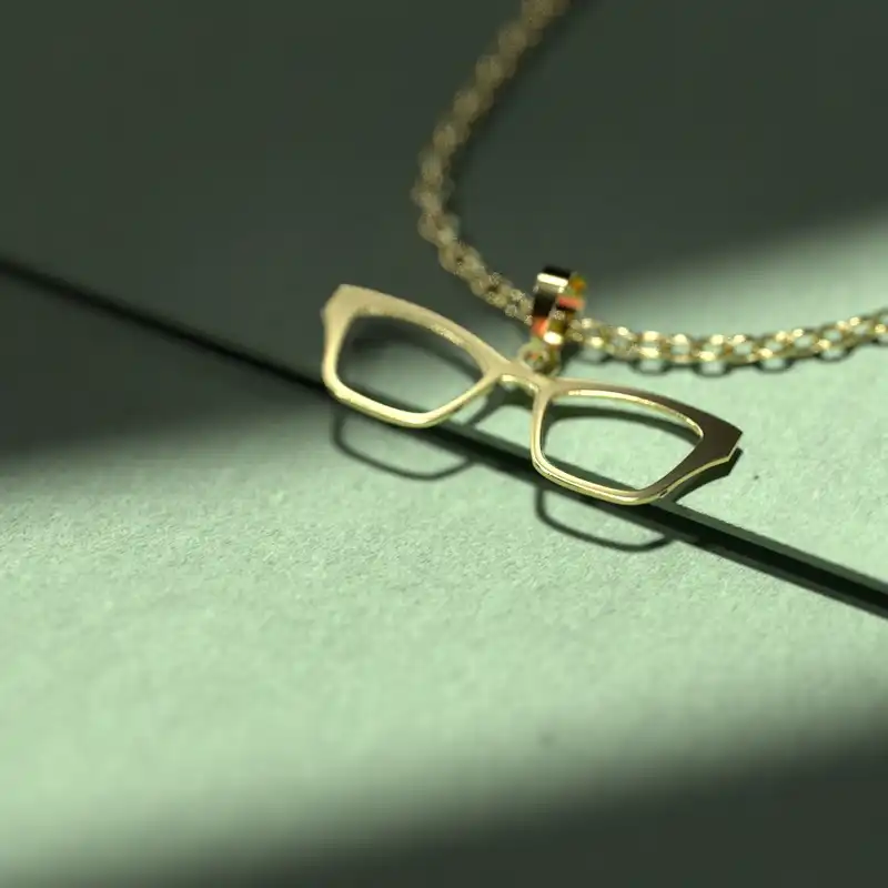 گردنبند طلا 18 عیار زنانه مدوپد مدل عینک کد Q2-1-1137