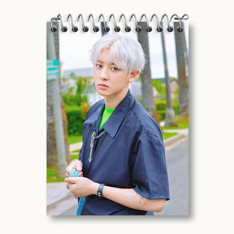 دفتر یادداشت 50 برگ خندالو مدل پارک چانیول گروه اکسو EXO کد 13324