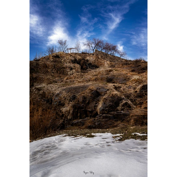 تابلو شاسی مدل منظره صخره و برف کد 024