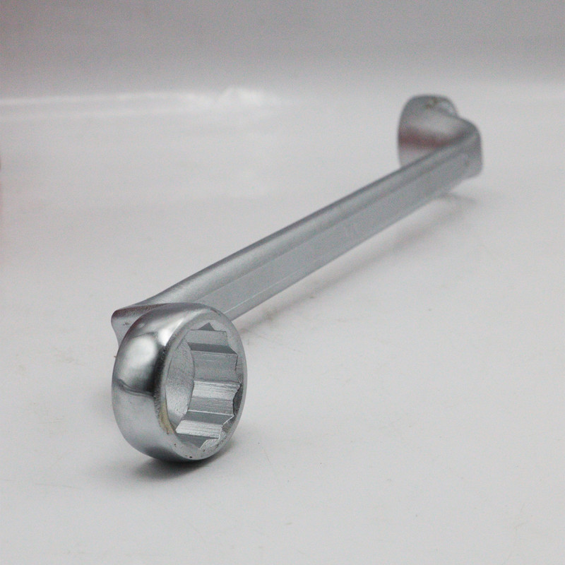 آچار دو سر رینگی آتا مدل YP-24/26MM سایز 24-26 میلی متر آچار دو سر رینگی آتا مدل YP-24/26MM سایز 24-26 میلی متر