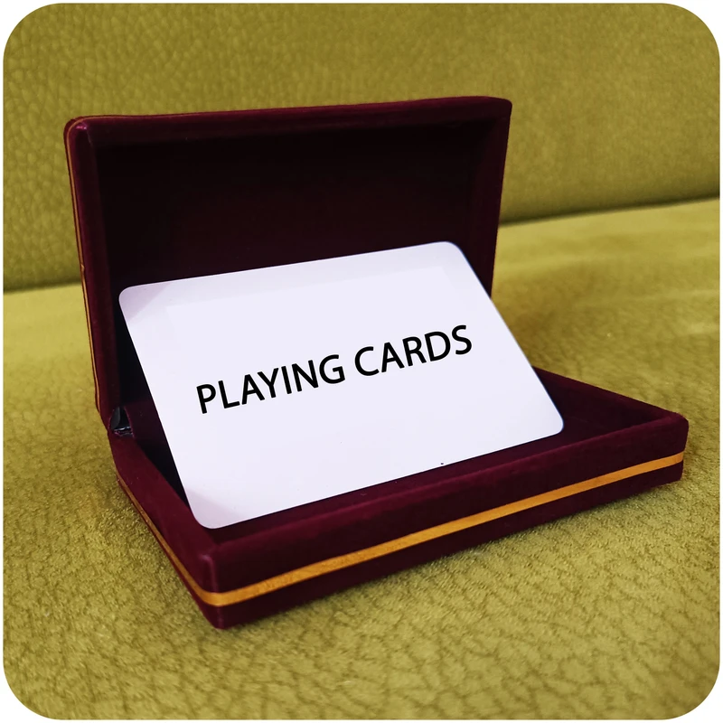 عکس شماره 4 : جعبه کارت بازی مدل pes کد 100