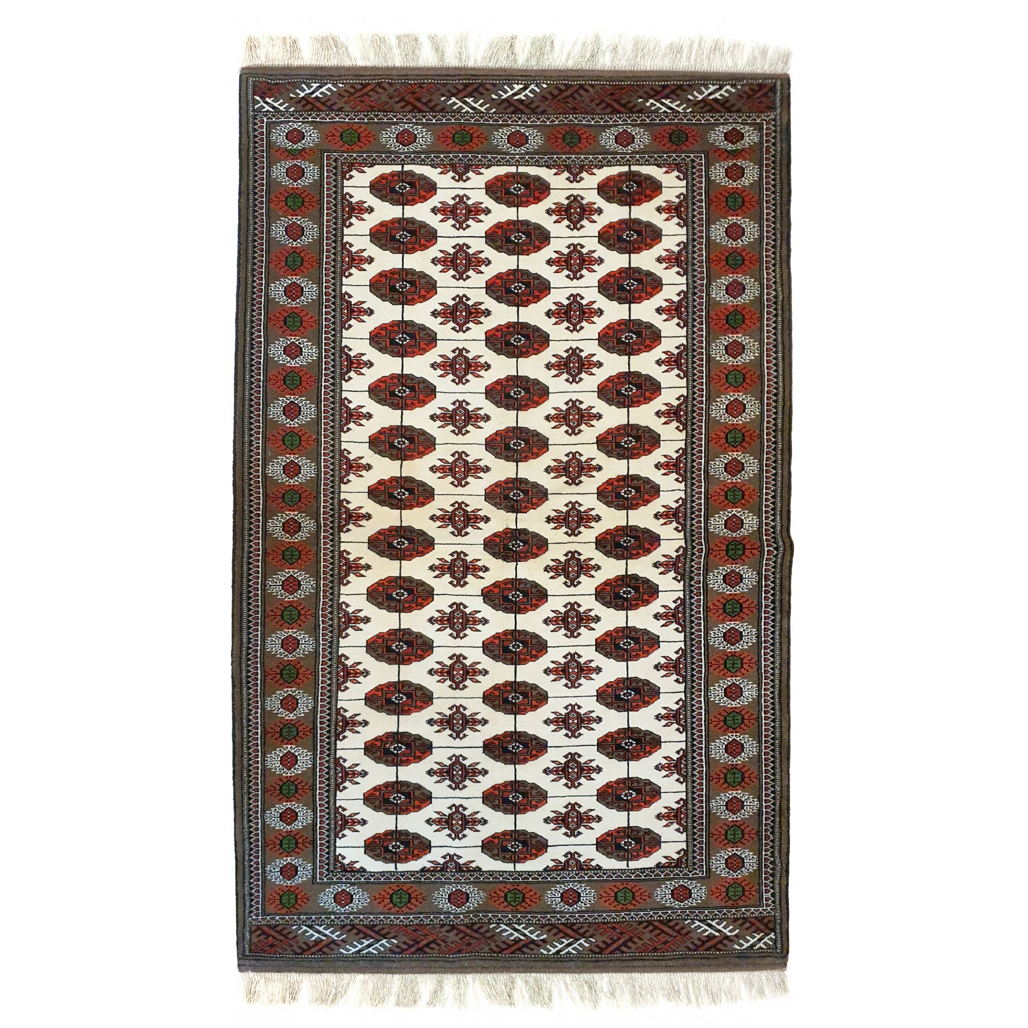 فرش دستبافت سه متری مدل ترکمن  کد 1024