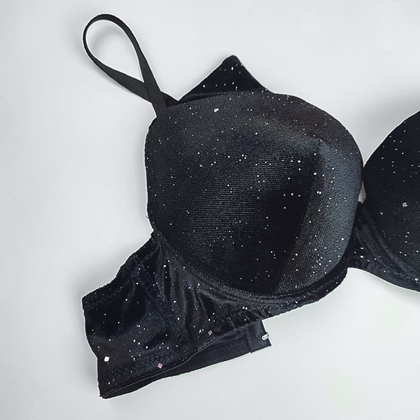 ست شورت و سوتین زنانه مدل جکدار اسفنجی مخمل شاین کد E0332