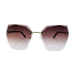 عینک آفتابی زنانه مدل B301  - A-Gdod