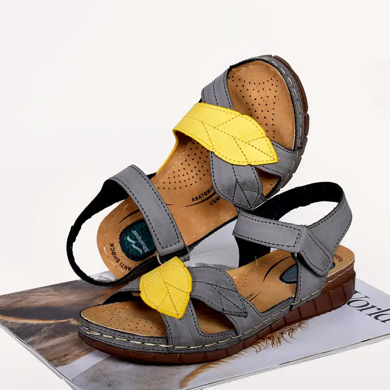 صندل زنانه شهپر مدل GRY.2387