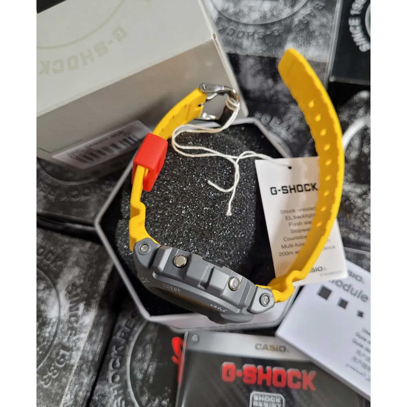 ساعت مچی دیجیتال زنانه کاسیو مدل GMD-S6900Y-9DR ساعت مچی دیجیتال زنانه کاسیو مدل GMD-S6900Y-9DR