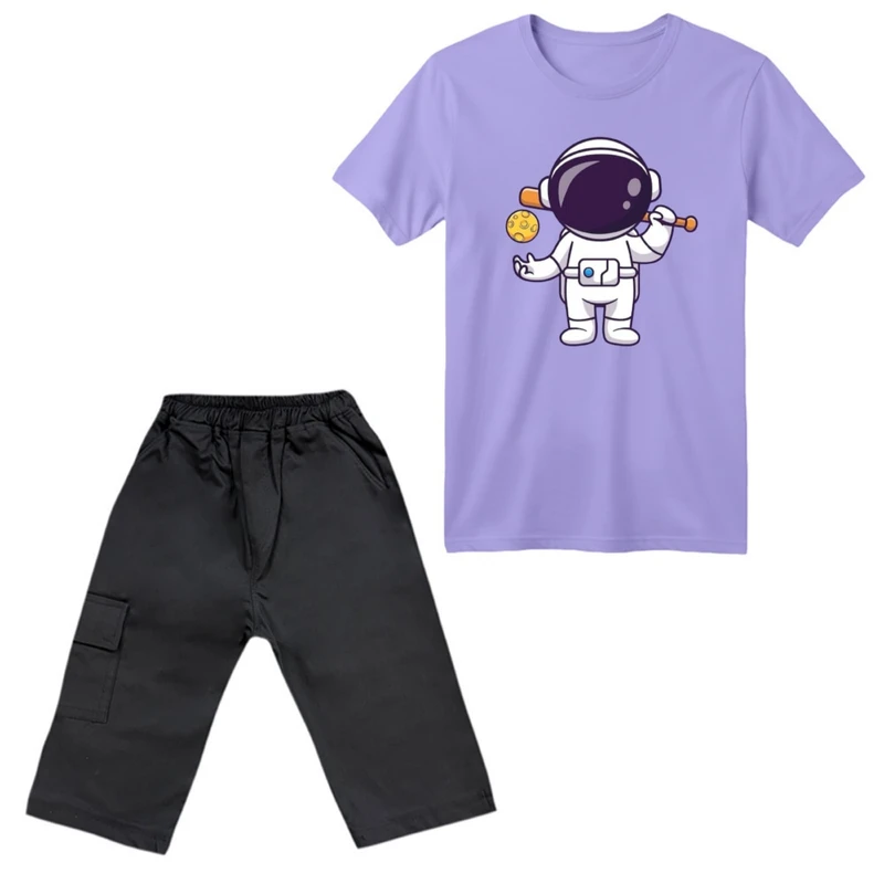 ست تی‌شرت آستین کوتاه و شلوارک پسرانه مدل فضانورد کد ۳ رنگ یاسی