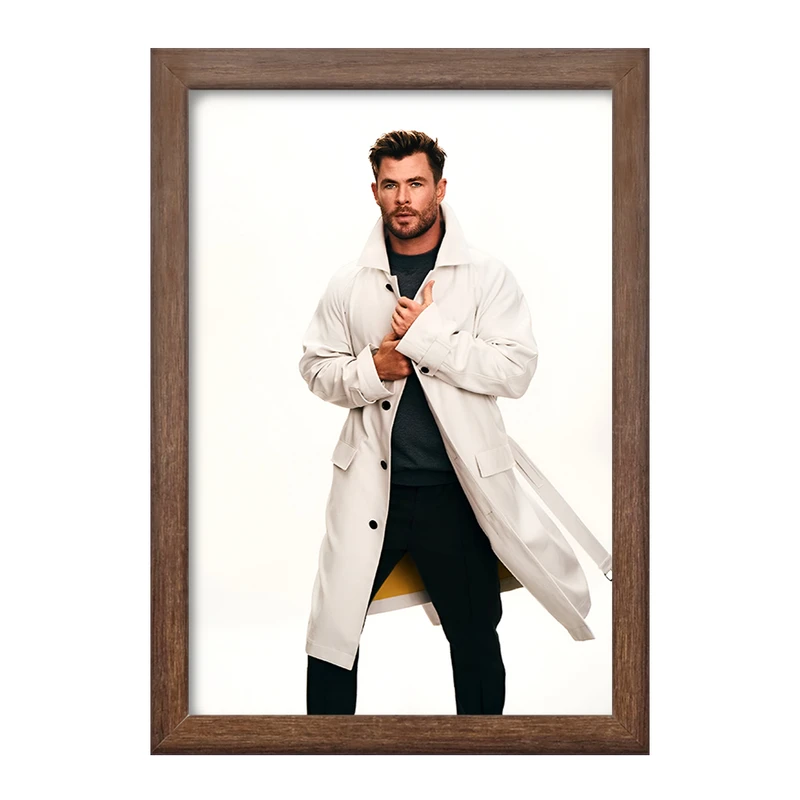 تابلو خندالو طرح کریس همسورث (Chris Hemsworth) کد F7447