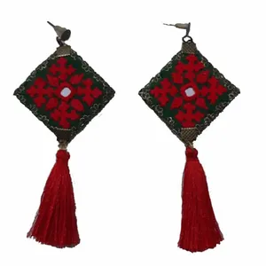 گوشواره سوزن دوزی کد B31