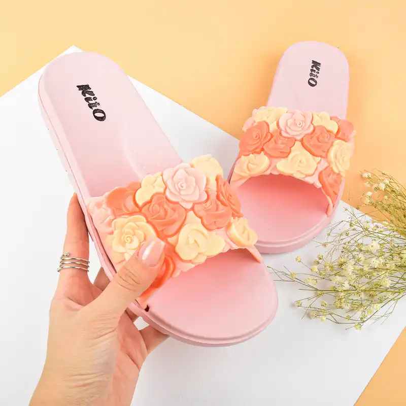 دمپایی زنانه کیتو مدل فرستو گل دار کد KLBS.2438