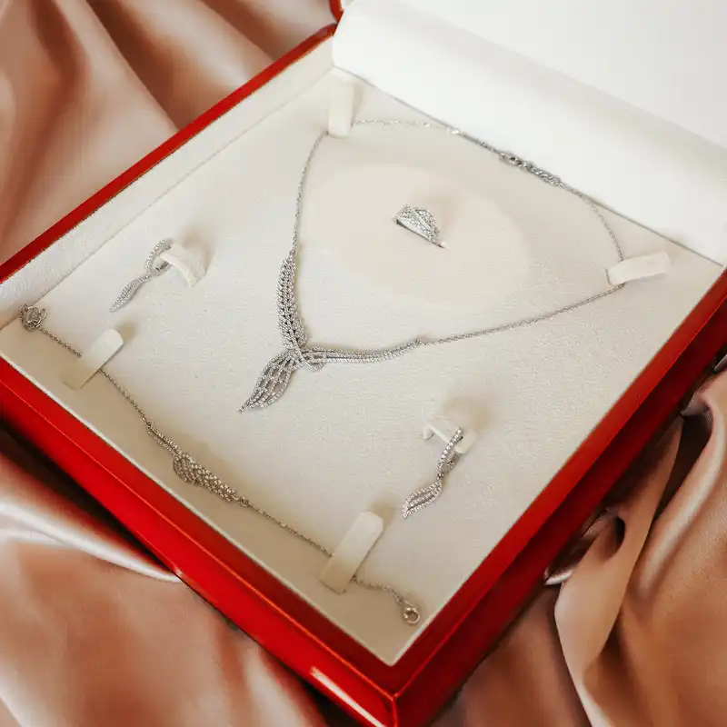 سرویس نقره زنانه جی تی ای مدل زنجیری