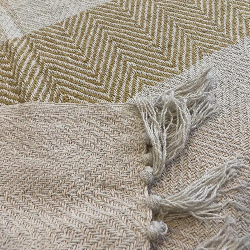 شال مبل مدل لارا سایز 120×135 سانتی متر شال مبل مدل لارا سایز 120×135 سانتی متر