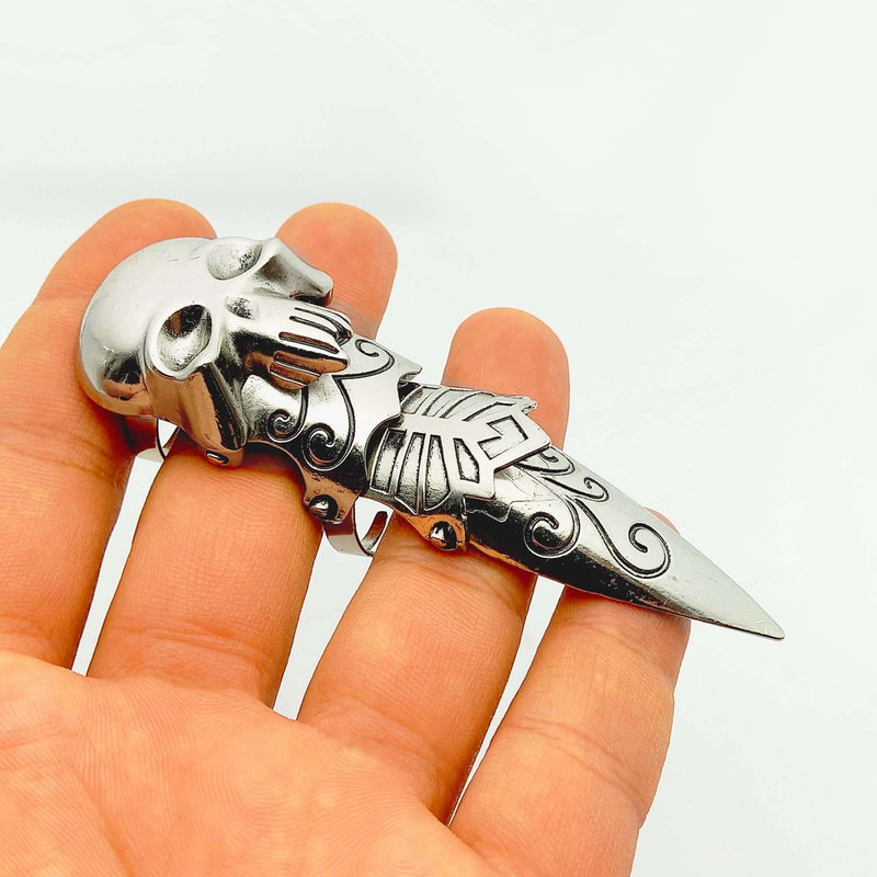 انگشتر مردانه مدل جمجمه 6 مفصلی 606ANM