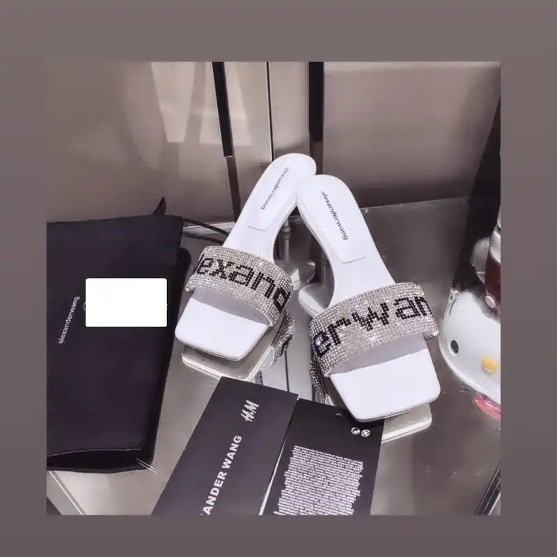 صندل زنانه مدل AW