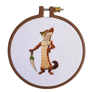 دیوارکوب تزئینی مدل گلدوزی کد 02