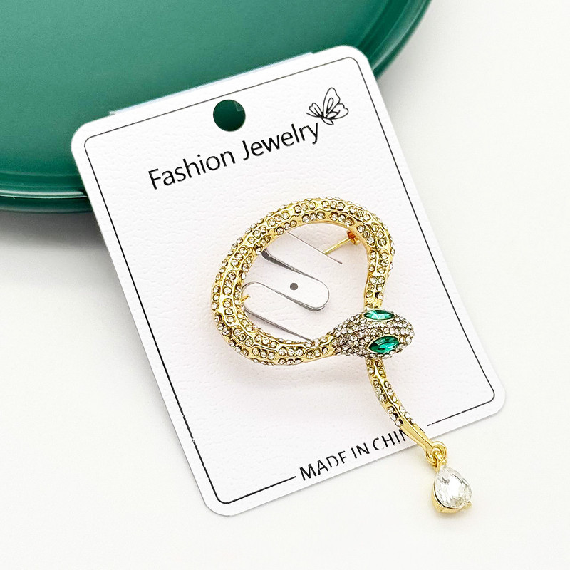 گل سینه زنانه مدل ماری کد G_Lnd_523