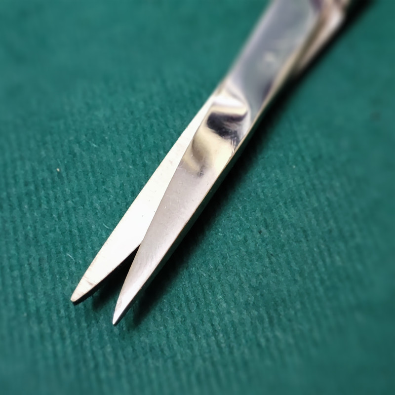 قیچی بخیه مدل M14