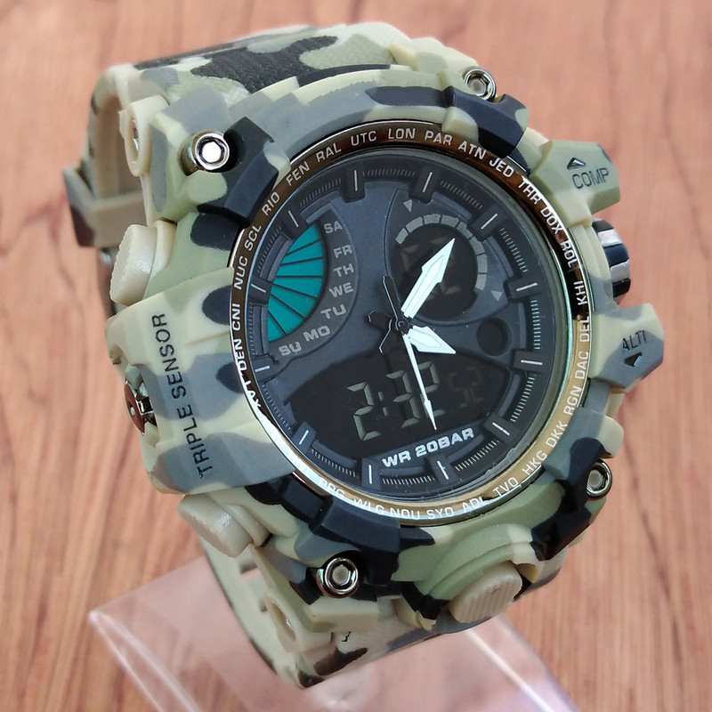 ساعت مچی دیجیتال پسرانه مدل اسپرت کد 1013