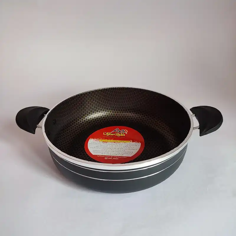 تابه ظرف سازان مدل لب چدن سایز 28