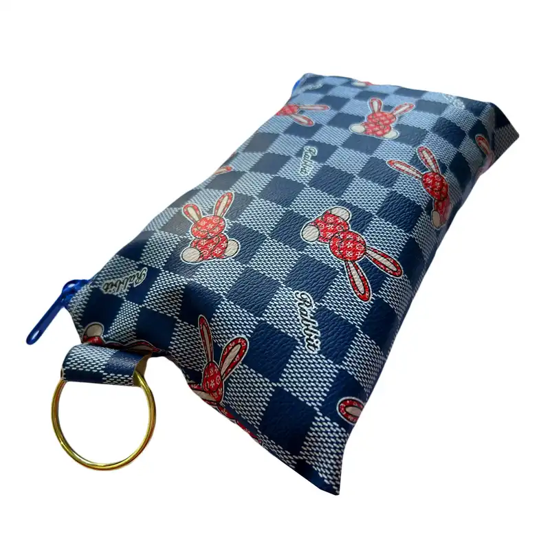 کیف لوازم آرایش زنانه مدل  LVL Rabbit