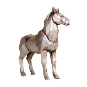 مجسمه مدل اسب