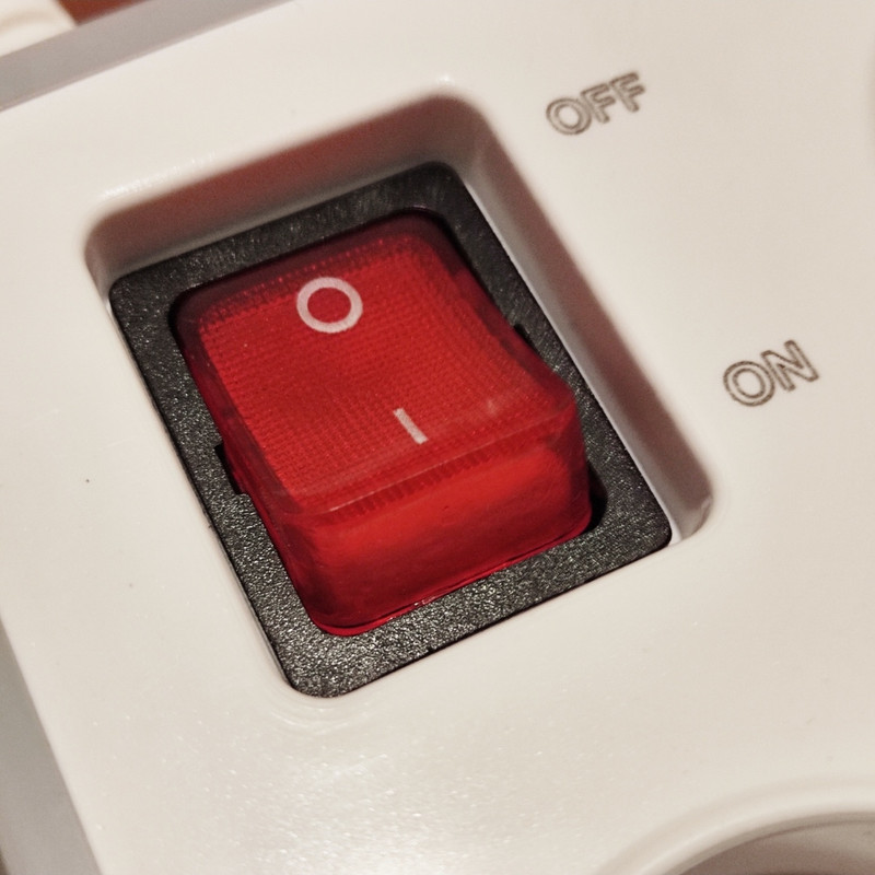 محافظ ولتاژ سیماران مدل SM-525-1.8