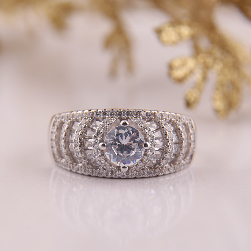 انگشتر نقره مدل تک نگین کد FR0028 انگشتر نقره مدل تک نگین کد FR0028