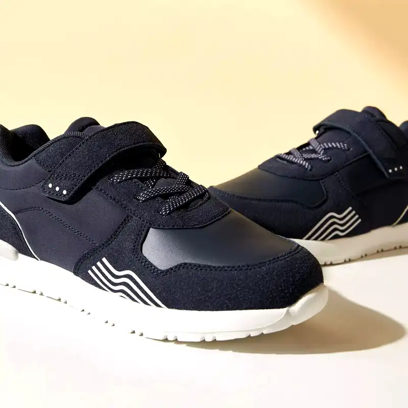 کفش راحتی پسرانه مکس مدل Textured Hook and Loop